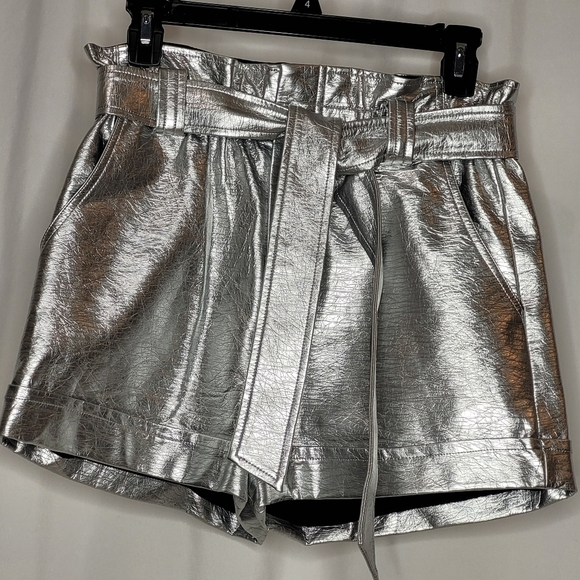Choosy Silver Metallic Faux Leather High Waist Paperbag Party Shorts - Size 2 - Picture 1 of 9